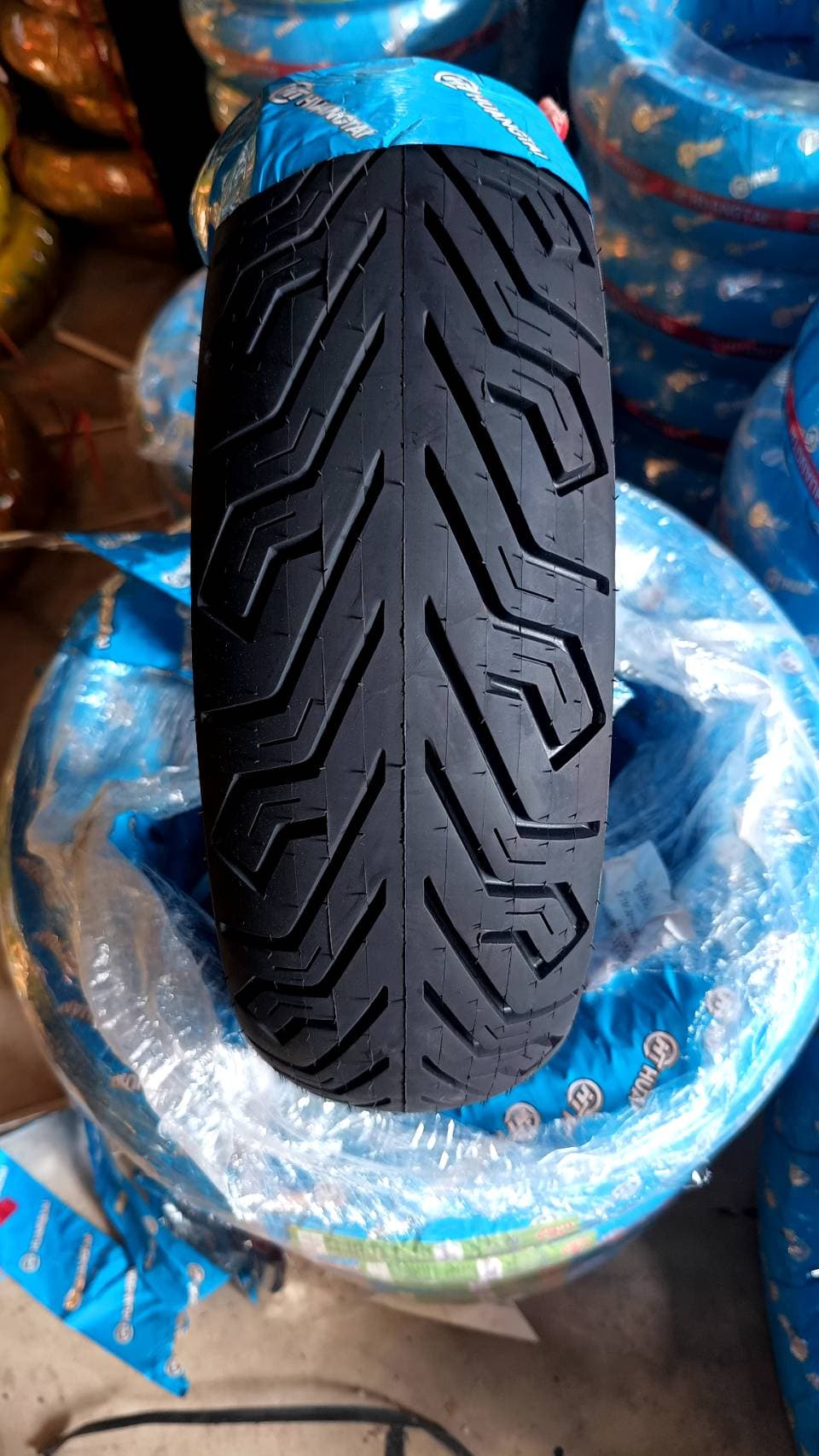 ยางเรเดียล HUANGTAI ST 808 100/90-10 ราคา 391 บาท - Mana Racing Shop